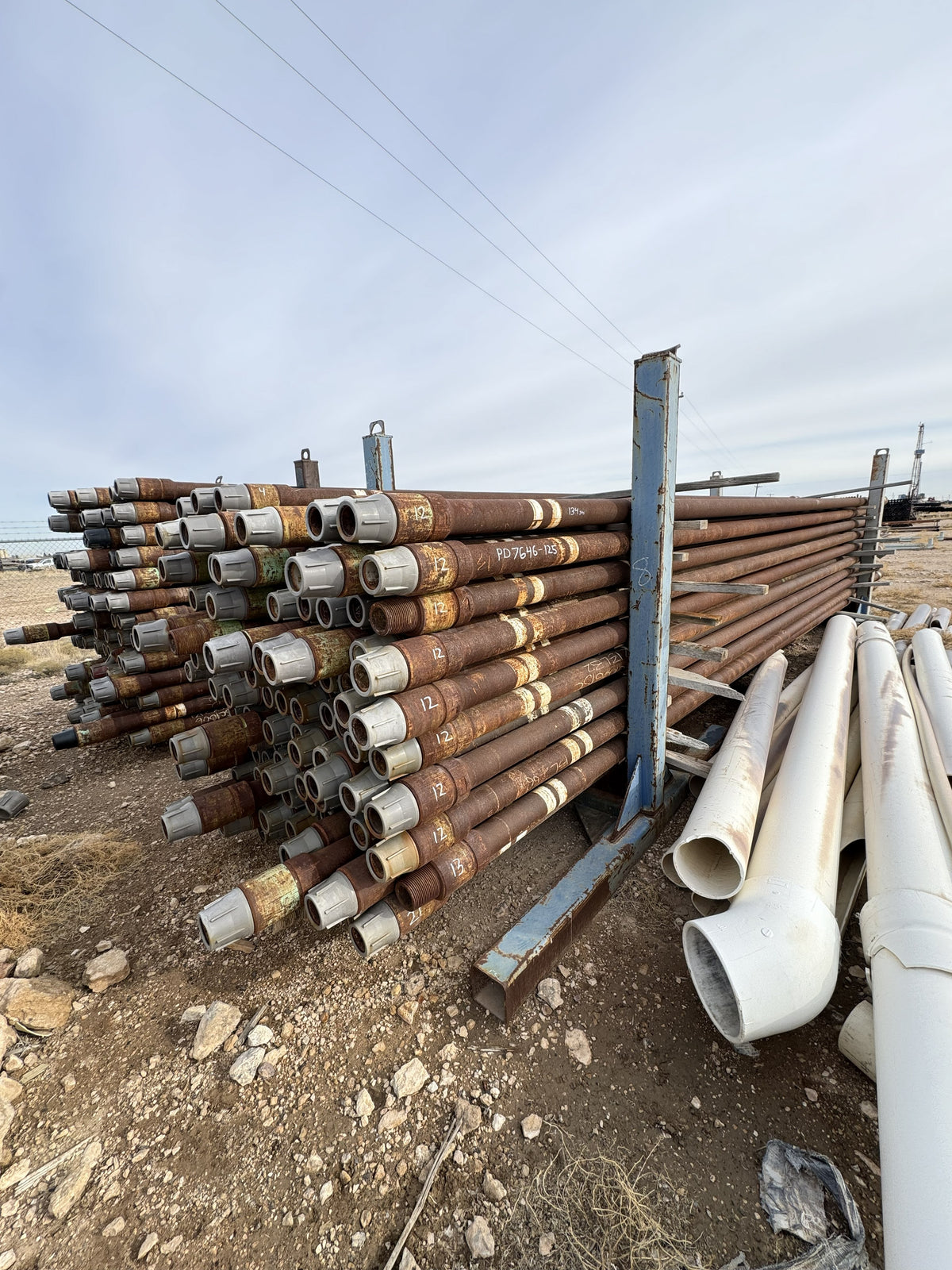 Drill pipe 4-1/2 in, Stock #7646-125, field photo 8 (f28c8c28cd95)