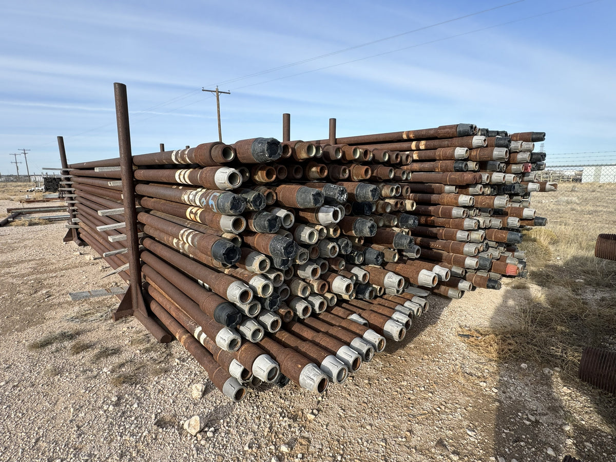 Drill pipe 4-1/2 in, Stock #7646-128, field photo 4 (001839d93c4a)
