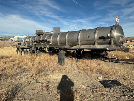 1992 Acro Trailer Stainless steel acid tanker, Stock #60704, field photo 1 (b441efcc29b7)