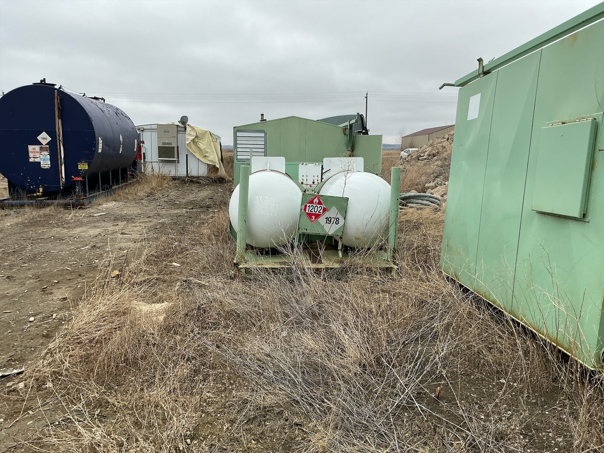 Welded Steel Generator shed, Stock #4886-126 .1 .2 .3, field photo 3 (f01a61140372)