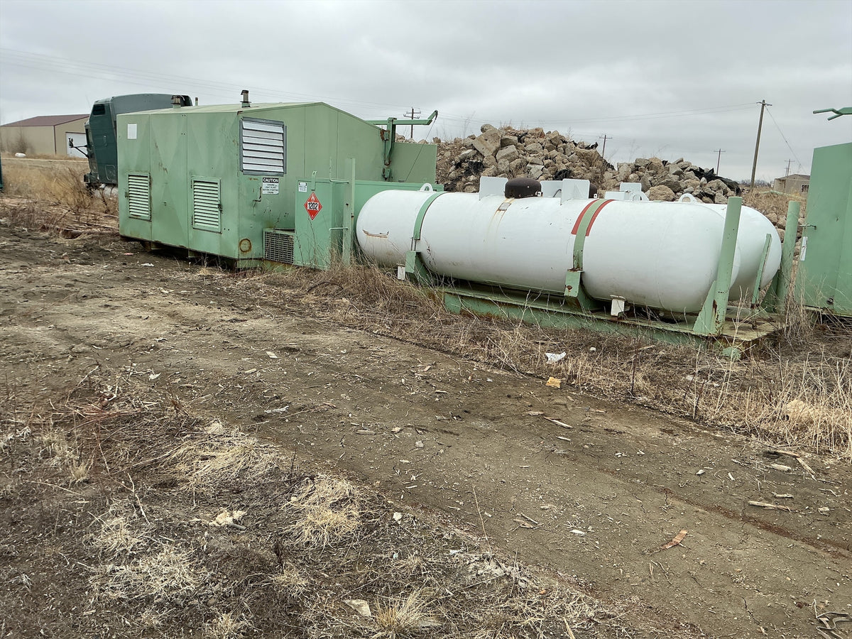 Welded Steel Generator shed, Stock #4886-126 .1 .2 .3, field photo 4 (f01a61140372)