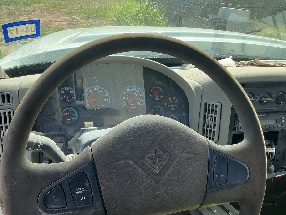 2008 International 7300 SBA, Stock #886-226, field photo 4 (0dc2e42d4a78)