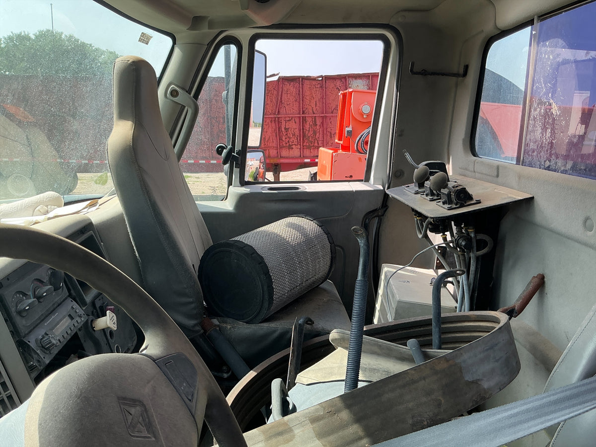 2008 International 7300 SBA, Stock #886-226, field photo 5 (0dc2e42d4a78)