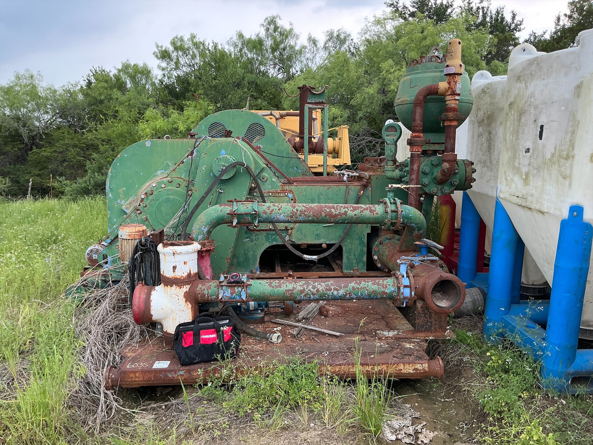 Mud pump skid only, Stock #7120 .1 .2 .3, field photo 6 (ff79d1fde307)