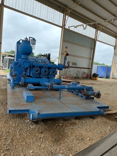 Mud pump skid, Stock #6490 .1 .2 .3, field photo 4 (996b2a06ab14)