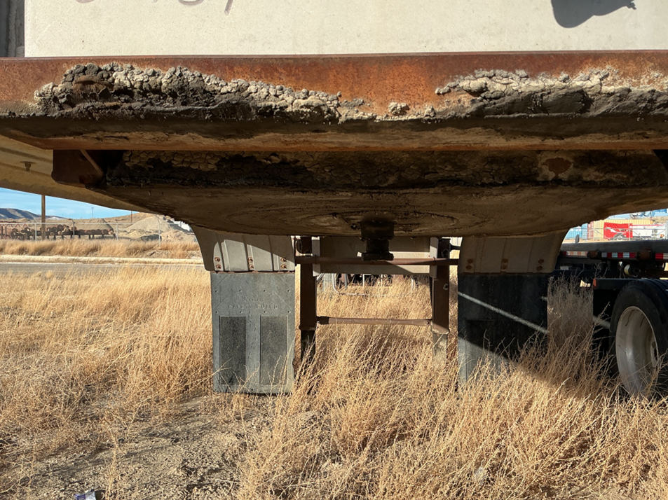 1992 Acro Trailer Stainless steel acid tanker, Stock #60704, field photo 3 (1a7958ab867e)