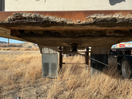 1992 Acro Trailer Stainless steel acid tanker, Stock #60704, field photo 3 (1a7958ab867e)