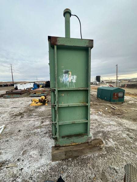 Stock #4886-102 - Selco V5-HD Verticle baler - image 2