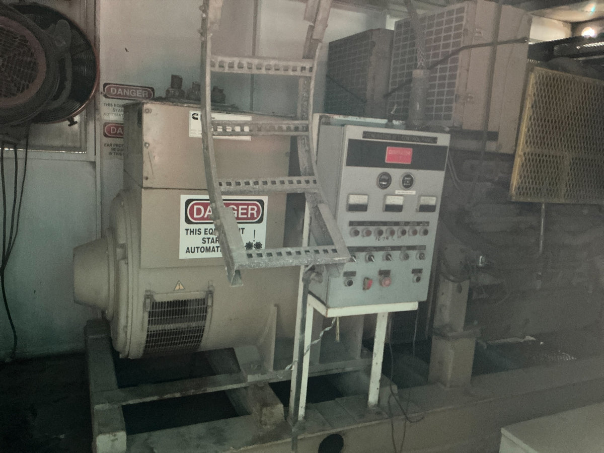 Stock #4886-164 - 2005 Cummins 500KW Diesel Generator with switch gear - image 8