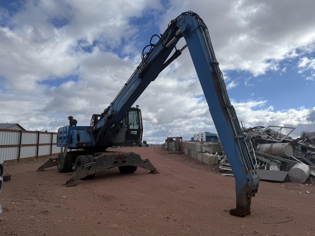 Stock #4886-113 - 2014 Fuchs MHL 335 - image 3