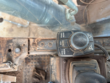 Stock #4886-113 - 2014 Fuchs MHL 335 - image 13