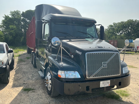 2000 Volvo VNL - Stock 2703065 - Image 10