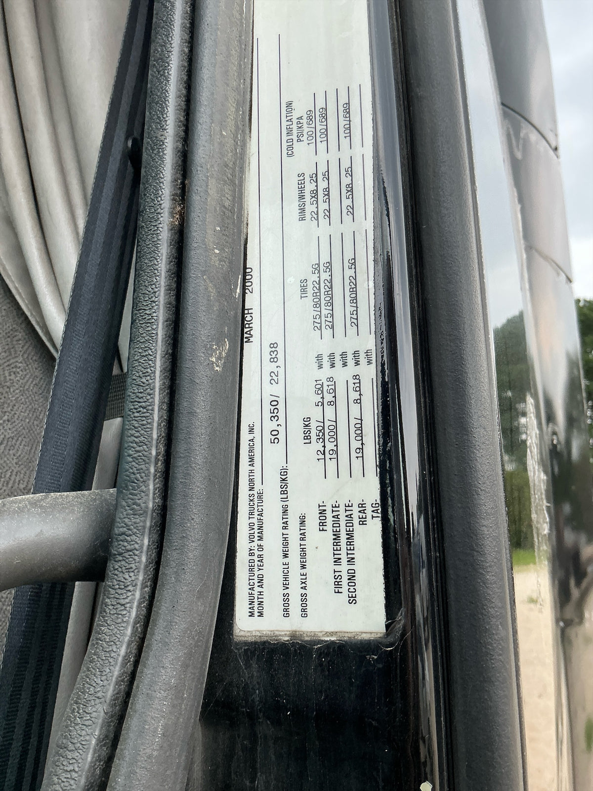 2000 Volvo VNL - Stock 2703065 - Image 11