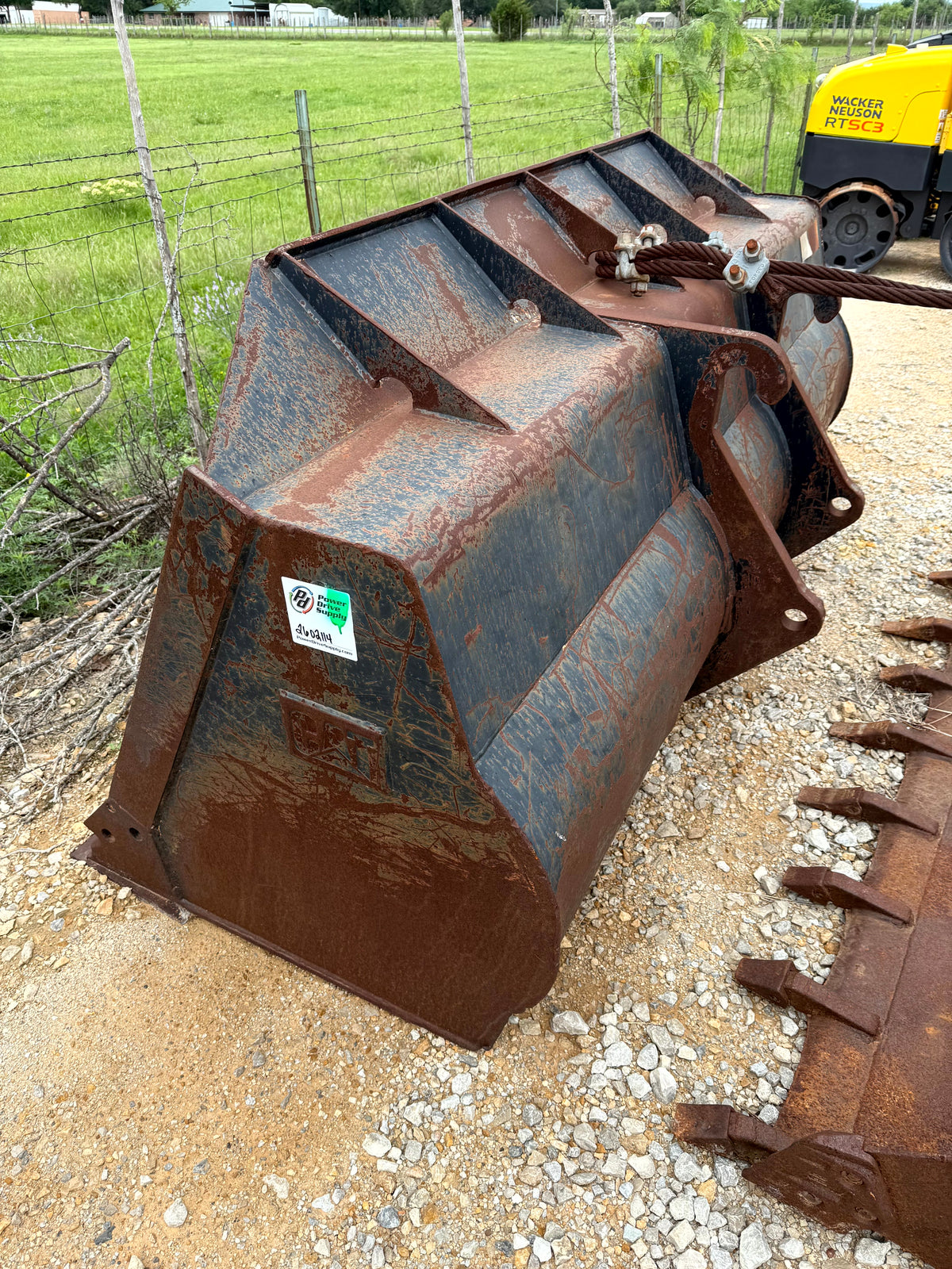 Bucket - Stock 2602114 - Image 5