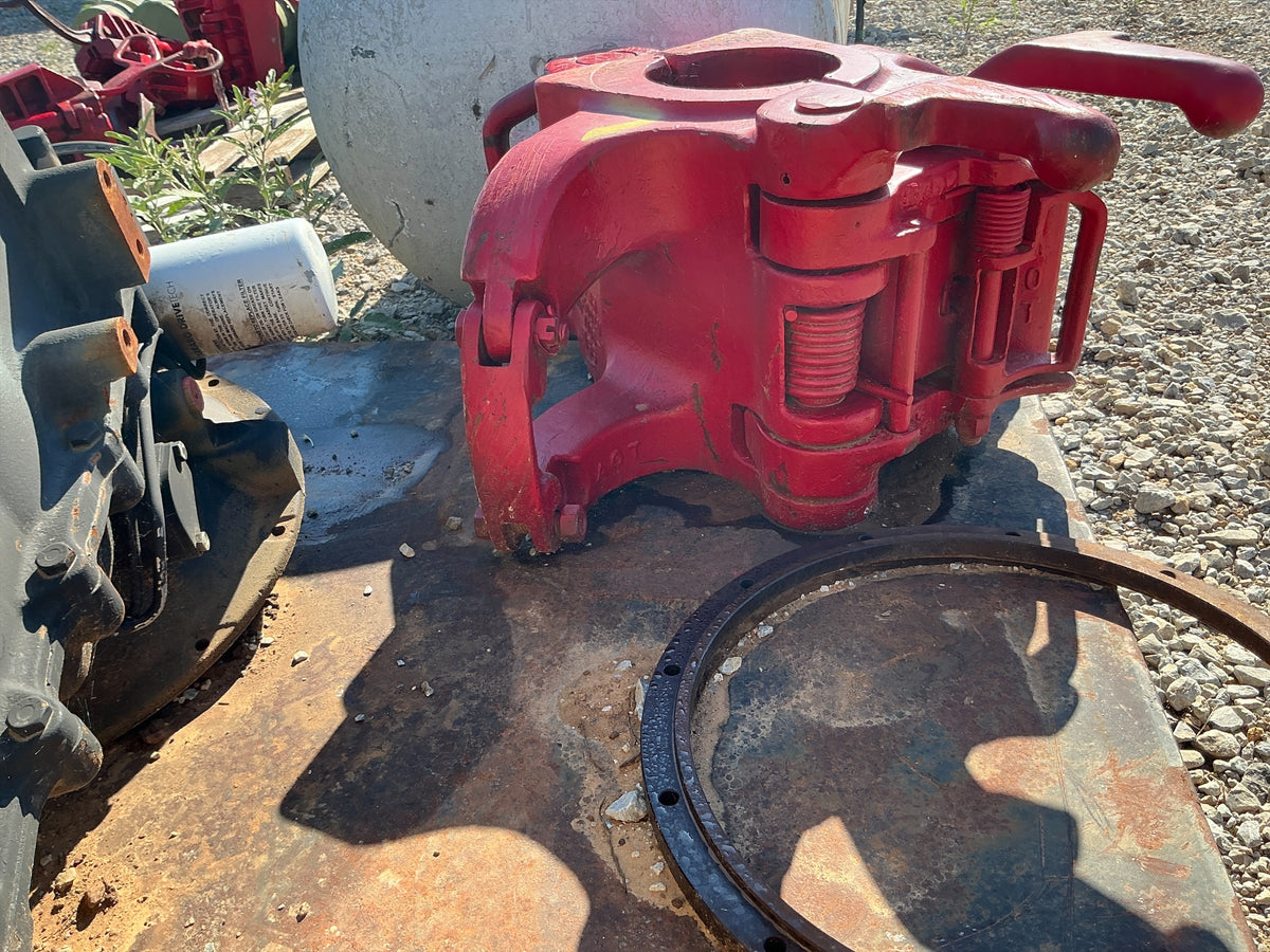 Center latch drill pipe elevator - Stock 2703103 - Image 3