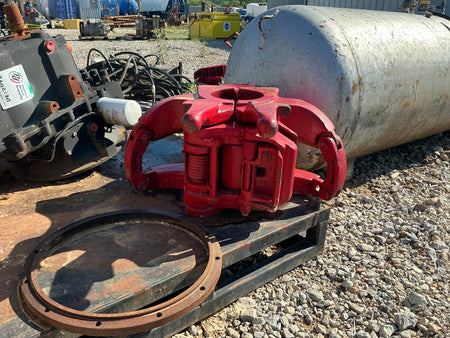 Center latch drill pipe elevator - Stock 2703103 - Image 2
