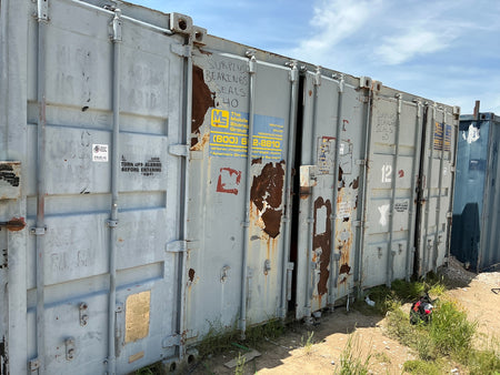 Connex with shelves - Stock 2703140 - Image 1
