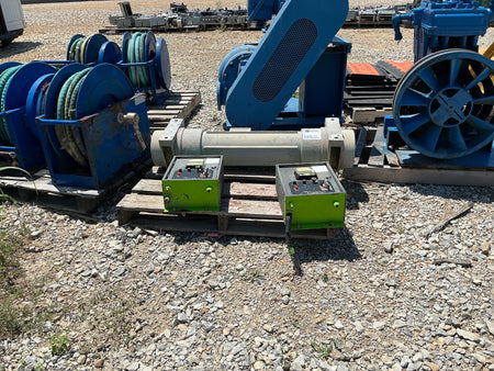 Derrick C-D - Stock 2703111 - Image 2