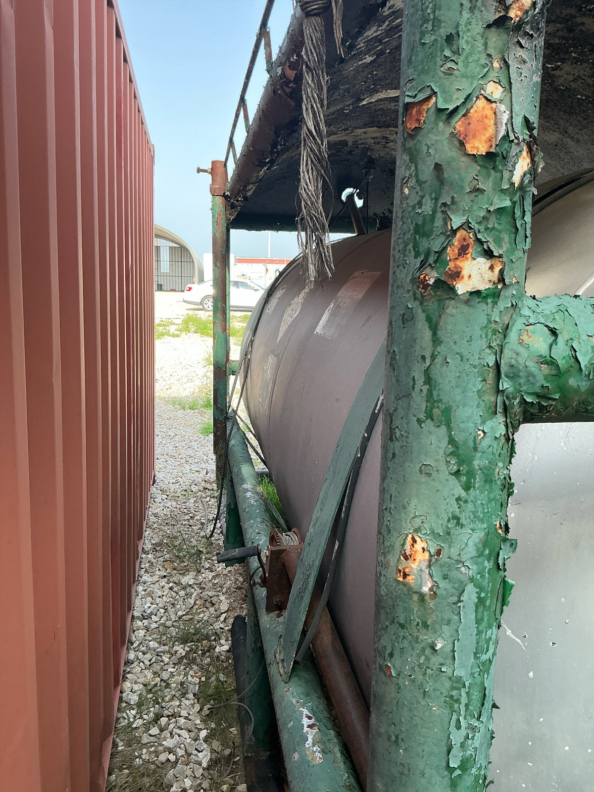 Used oil tank for demo - Stock 2703064 - Image 6