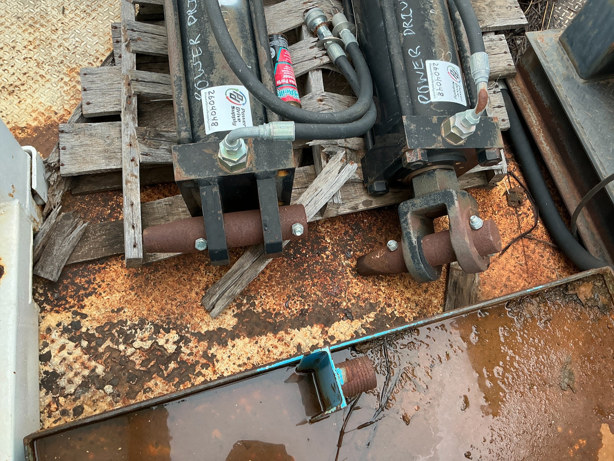 Hydraulic cylinders 2x - Stock 2604048 - Image 7