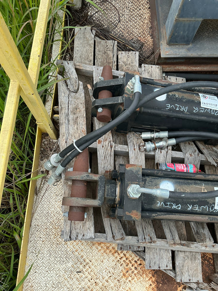 Hydraulic cylinders 2x - Stock 2604048 - Image 10
