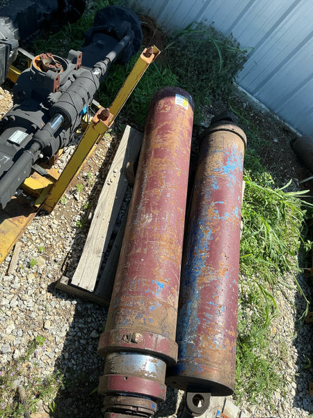 Hydraulic Mast Raising cylinders x2. Off RG Petro Drilling Rig - Stock 2602093 - Image 6