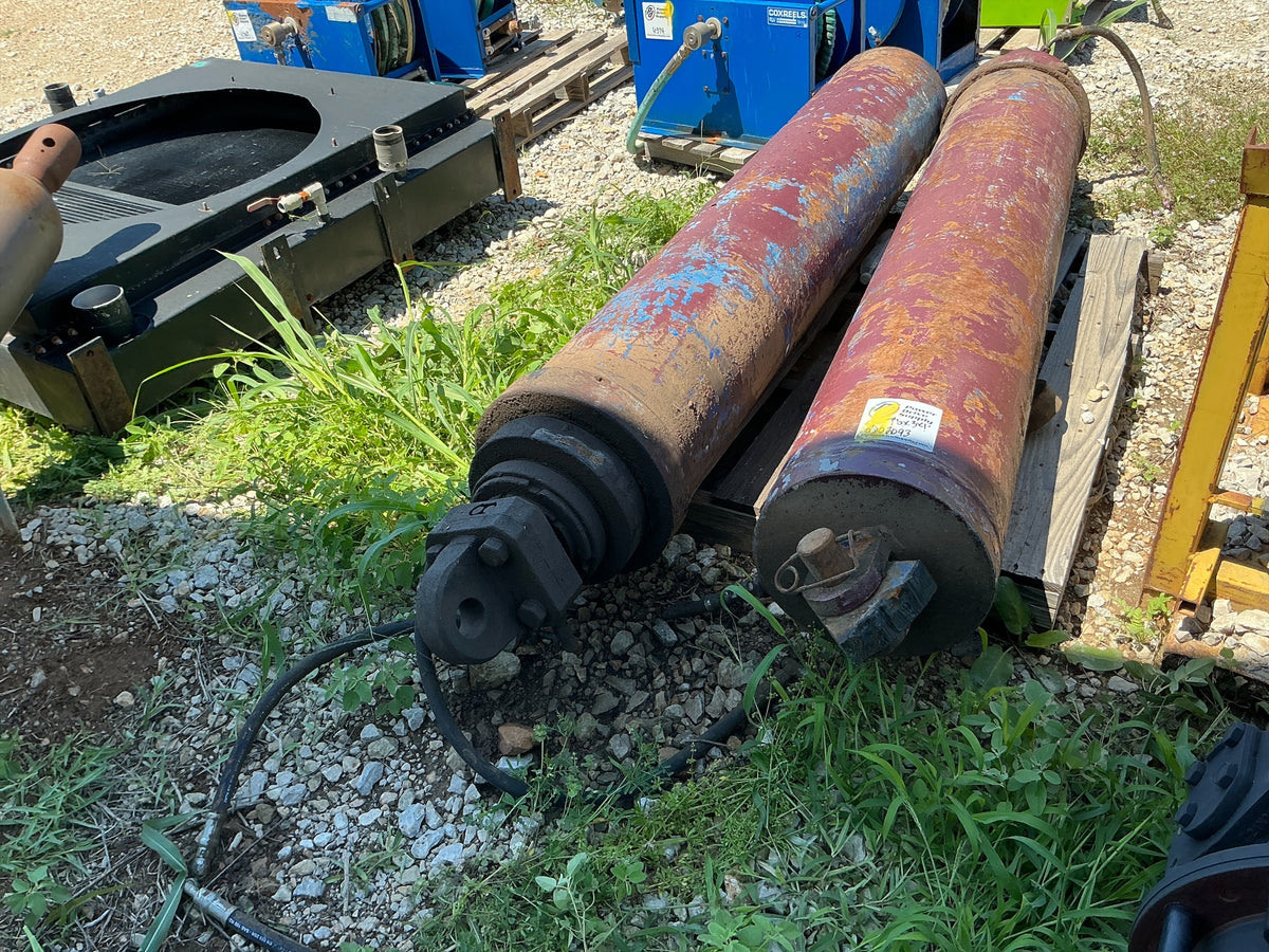 Hydraulic Mast Raising cylinders x2. Off RG Petro Drilling Rig - Stock 2602093 - Image 8