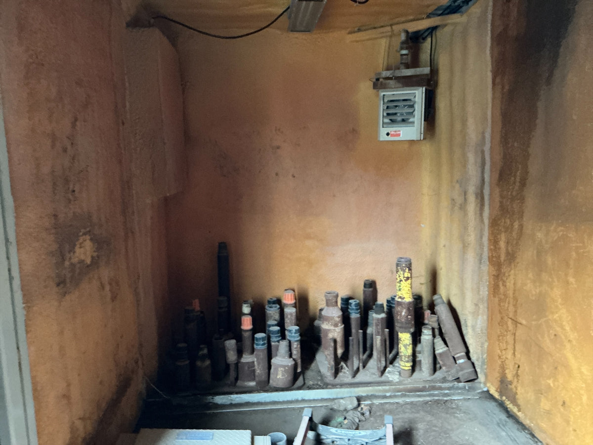 Parts House, Lube tank and accumulator skid - Stock 2602096 - Image 12