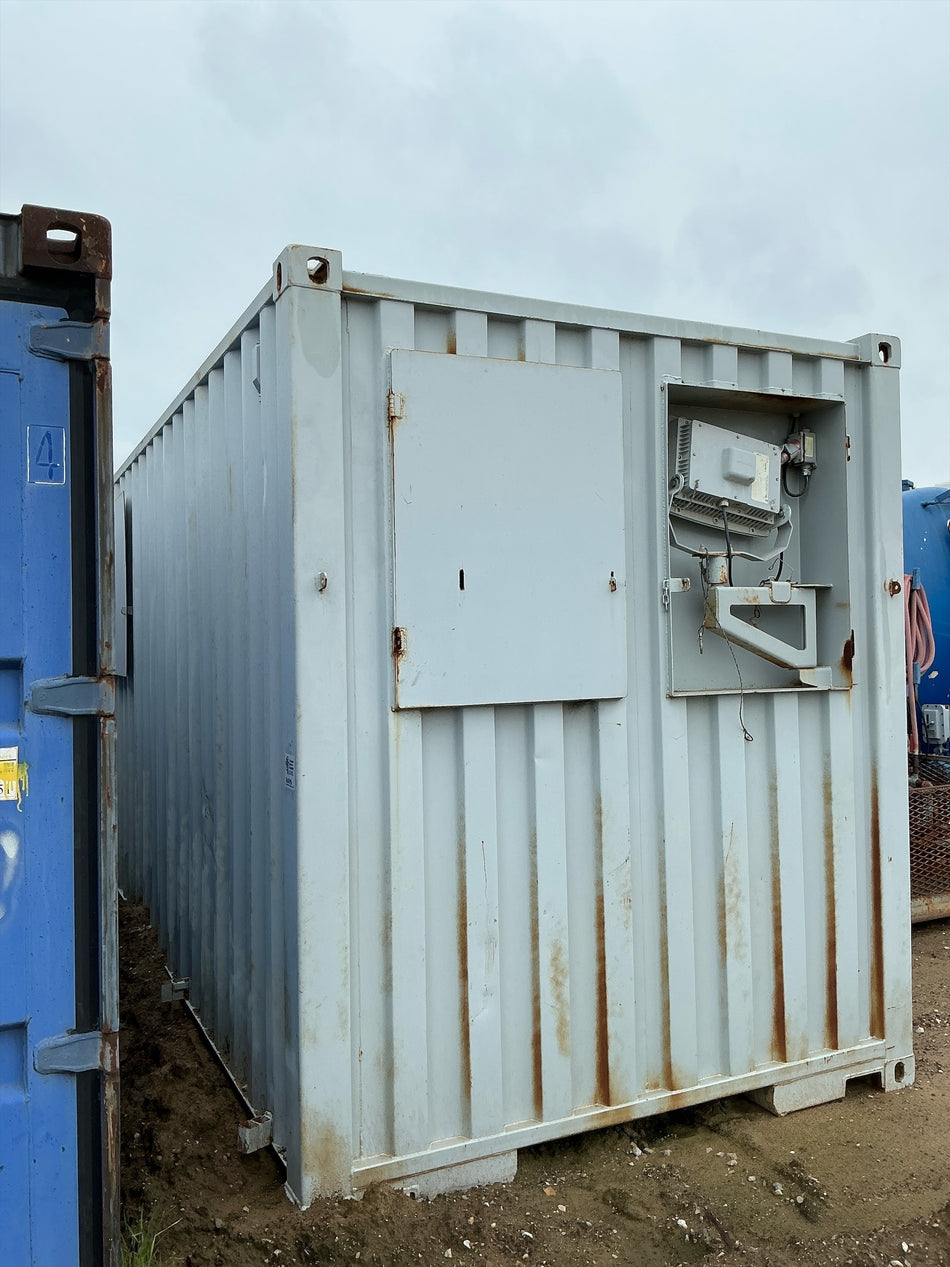 Parts House, Lube tank and accumulator skid - Stock 2602096 - Image 1