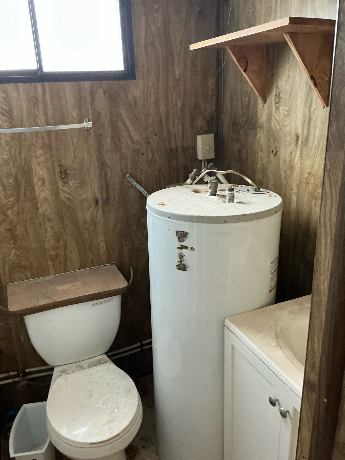 Man camp - Stock 2703080 - Image 16