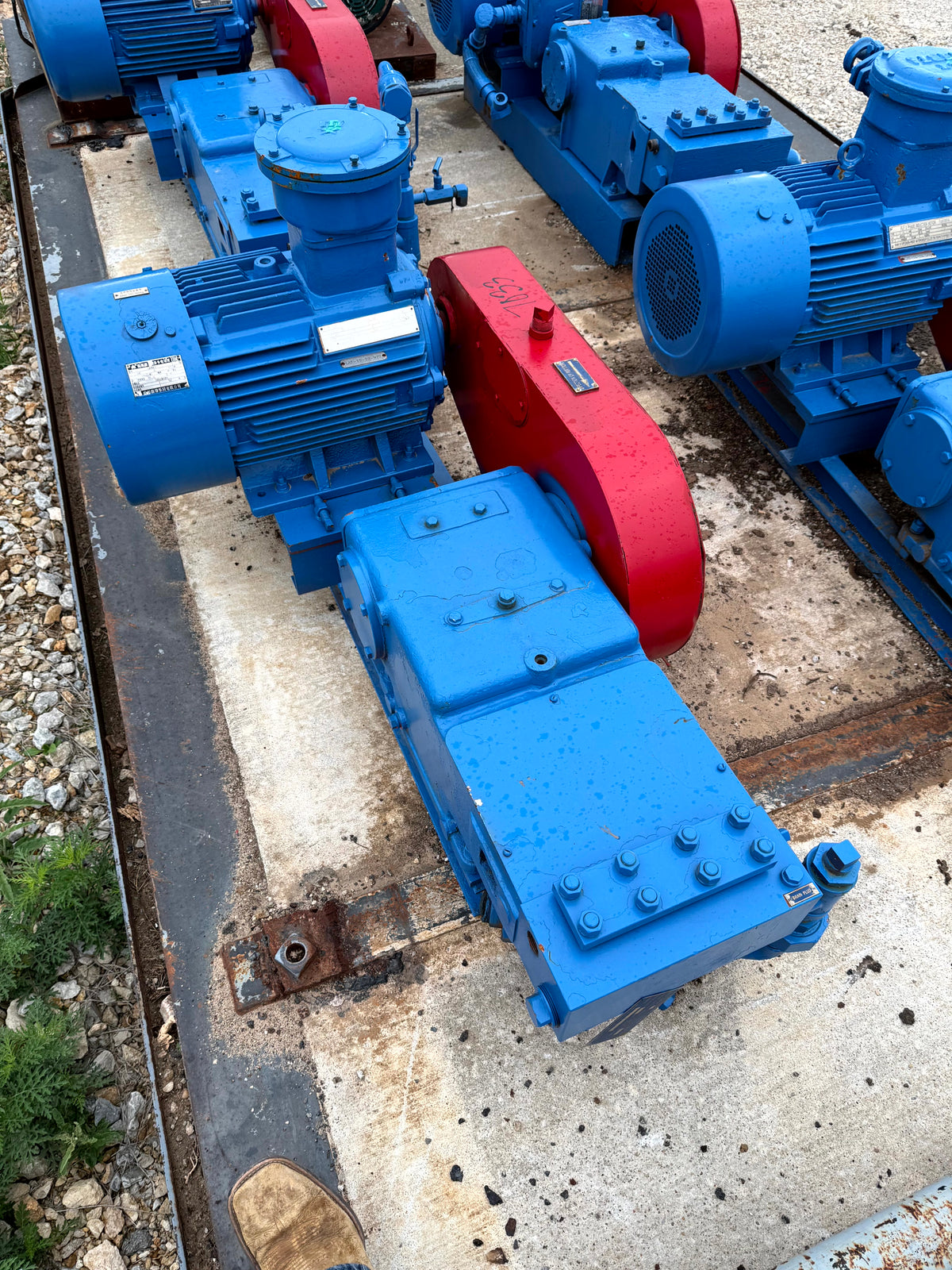 Triplex - Stock 7033 - Image 4