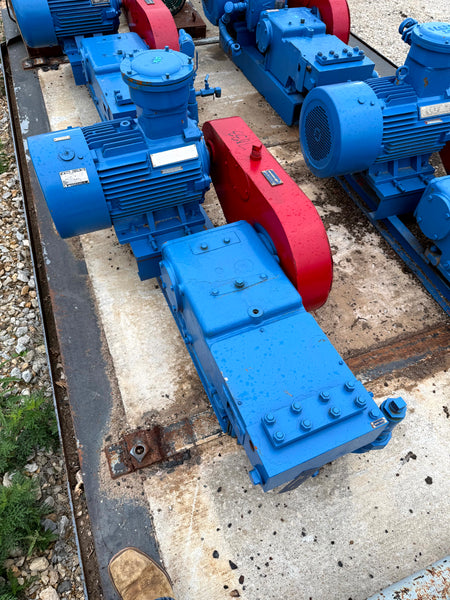 Triplex - Stock 7033 - Image 4