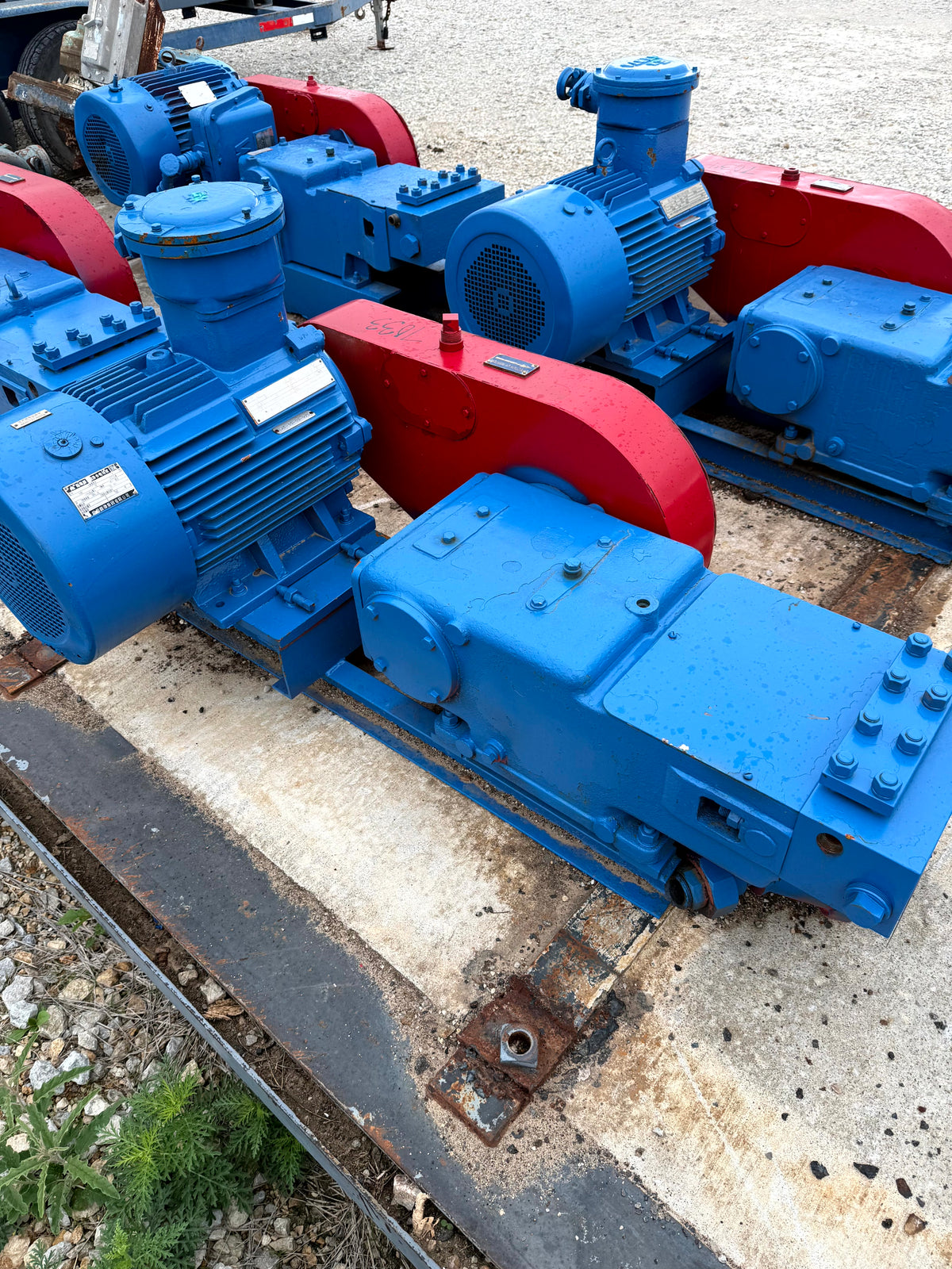 Triplex - Stock 7033 - Image 5