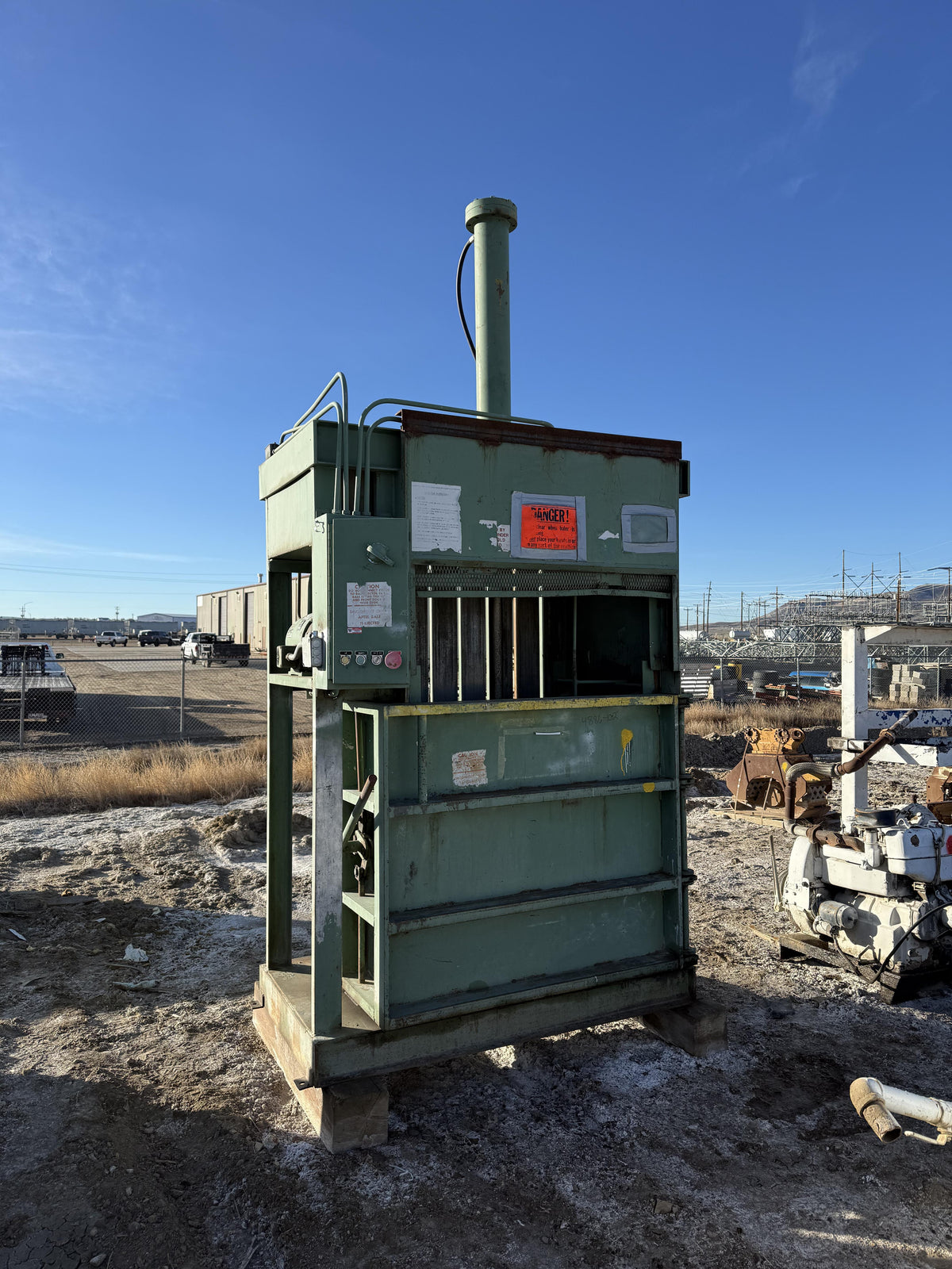 Stock #4886-102 - Selco V5-HD Verticle baler - image 6