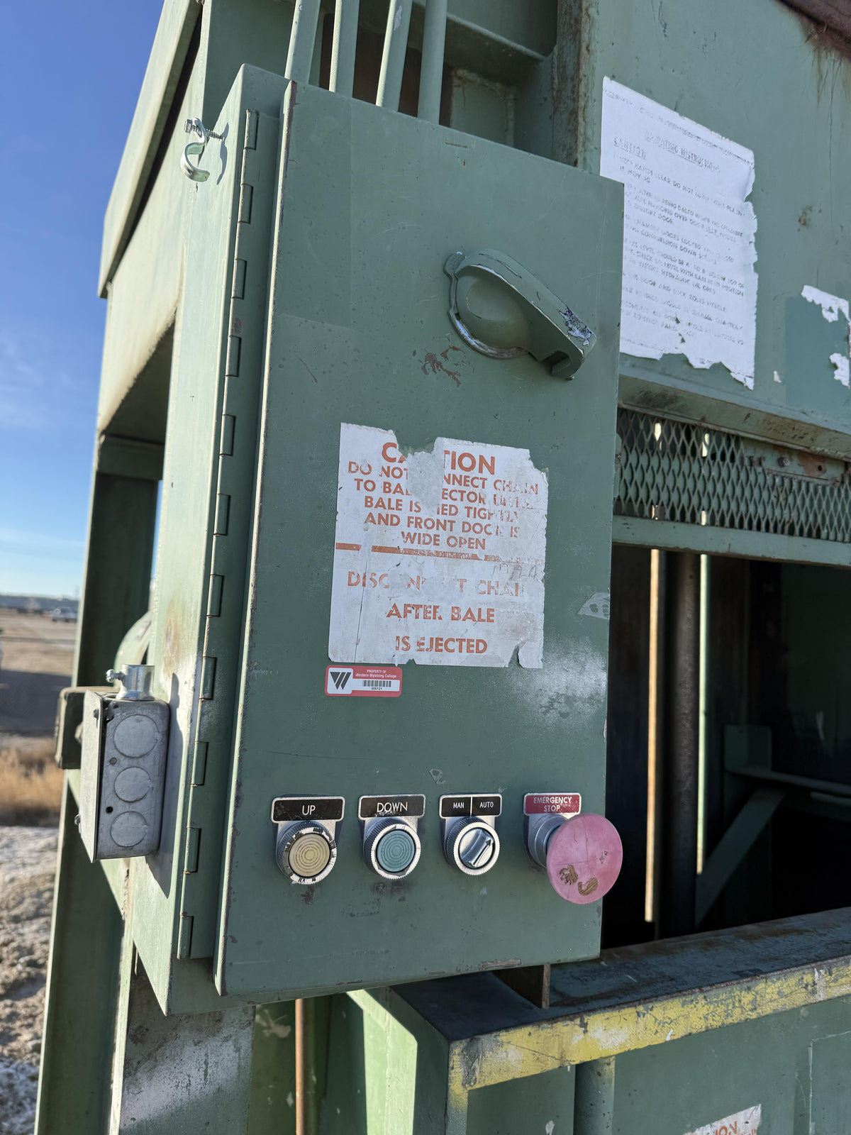Stock #4886-102 - Selco V5-HD Verticle baler - image 14