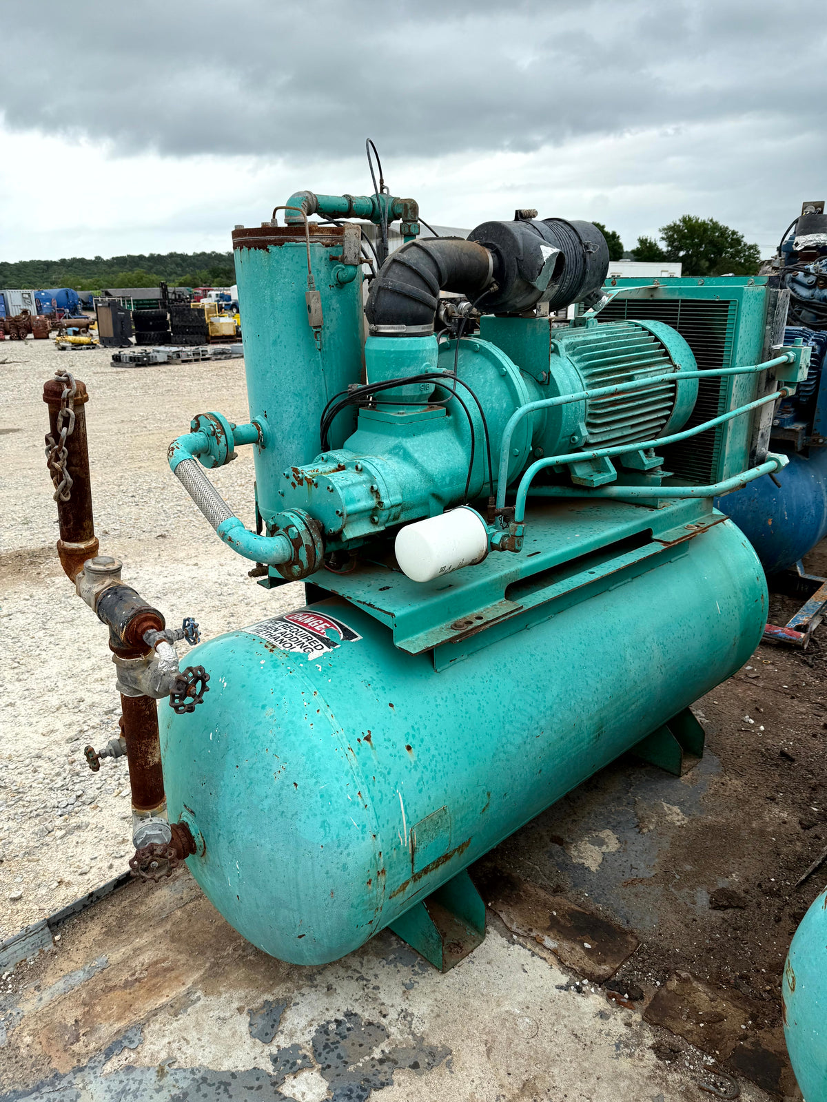 Sullivan Palatek - Stock 2703004 - Image 4