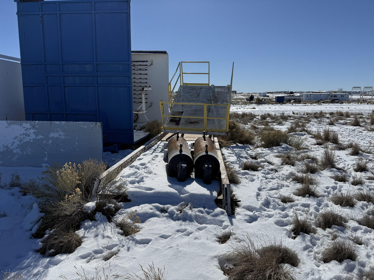 V door and platform - Stock 2601055 - Image 5