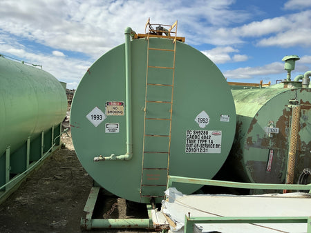 Stock #4886-176 - Welded Steel 18,000 Gallon Diesel Fuel Tank - image 2