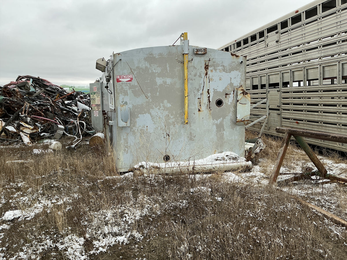 Stock #4886-147 - Welded Steel Doghouse - image 9